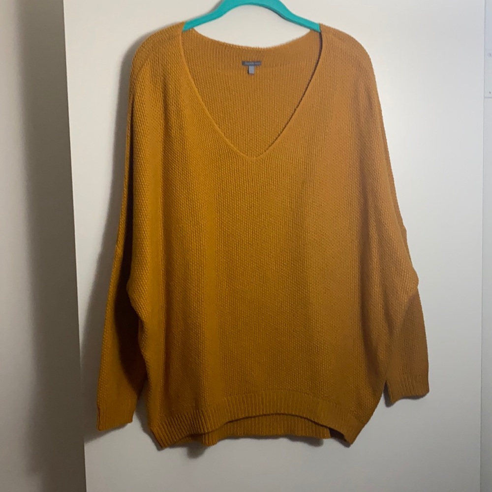 Mustard xl V-neck sweater